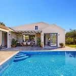 Oras Corfu Tomas By
